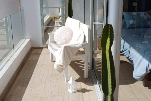 7053