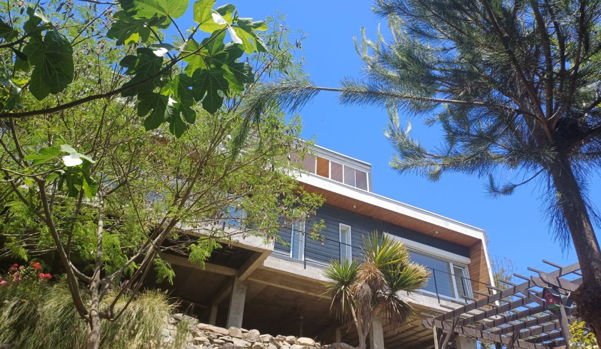 aff3af66-83f0-46fe-bc72-a0236141a311