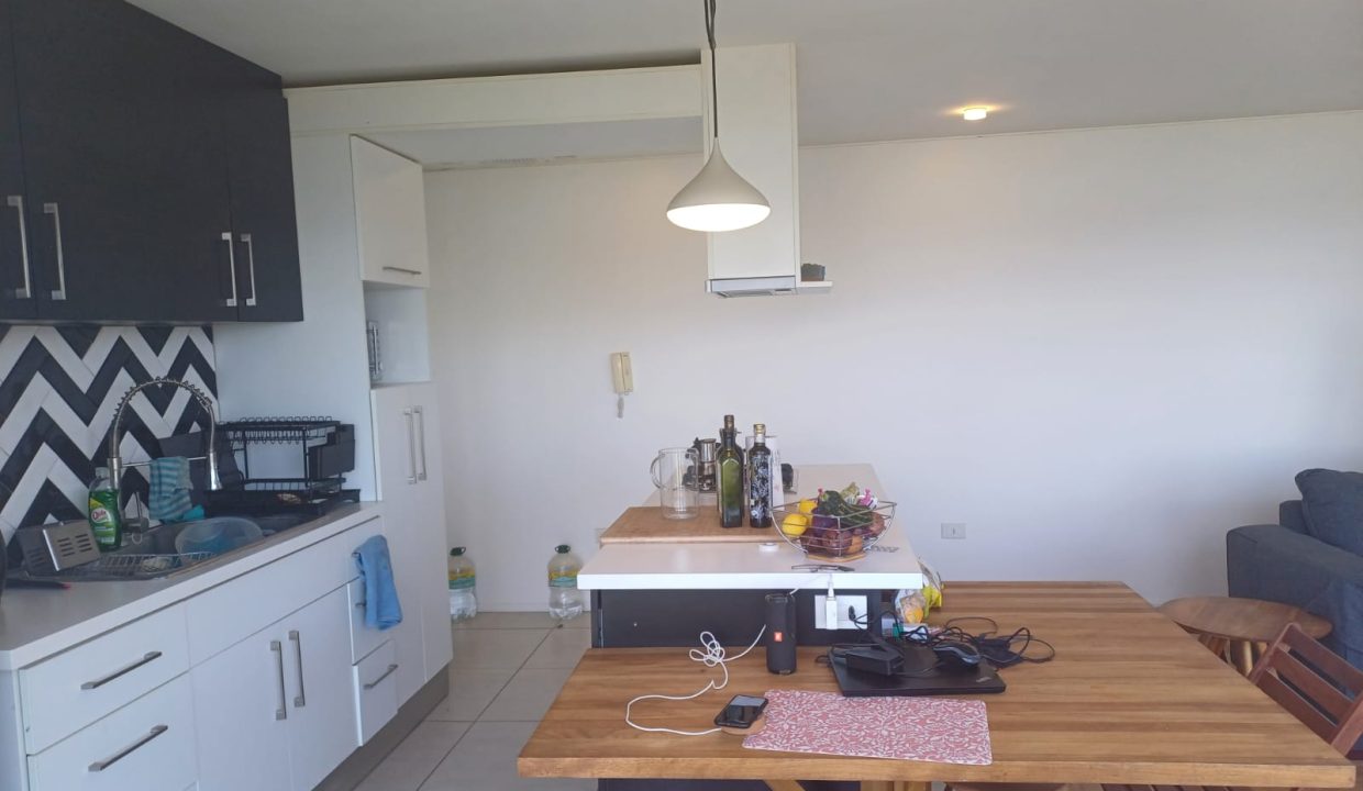 b5e6c671-2371-43b9-9af5-612eec75b714